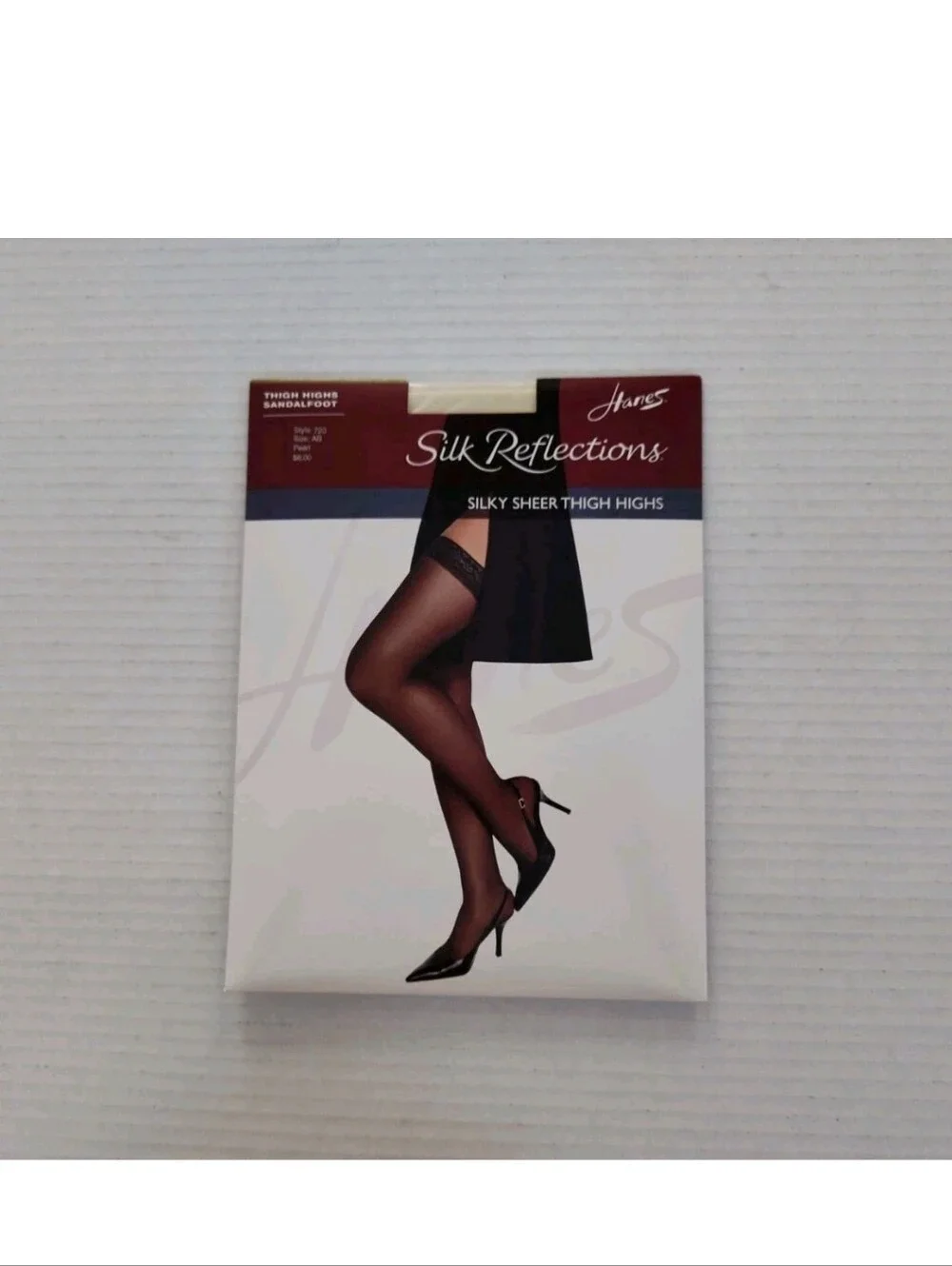 Hanes Silk Reflections Thigh High Stockings Size AB Pearl Ivory